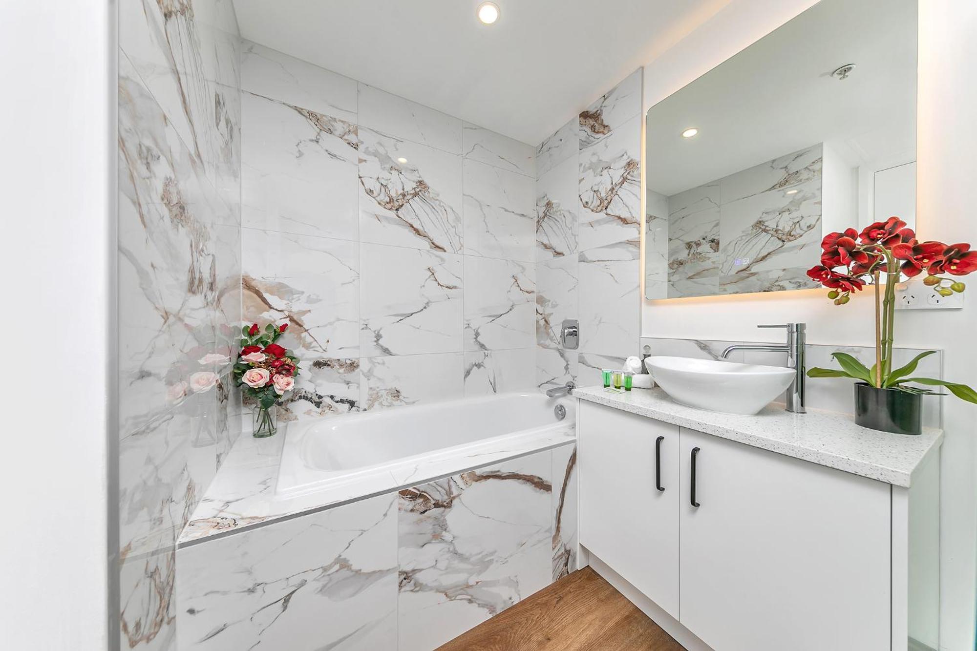 Penthouse Crown Apartment Оукланд Екстериор снимка