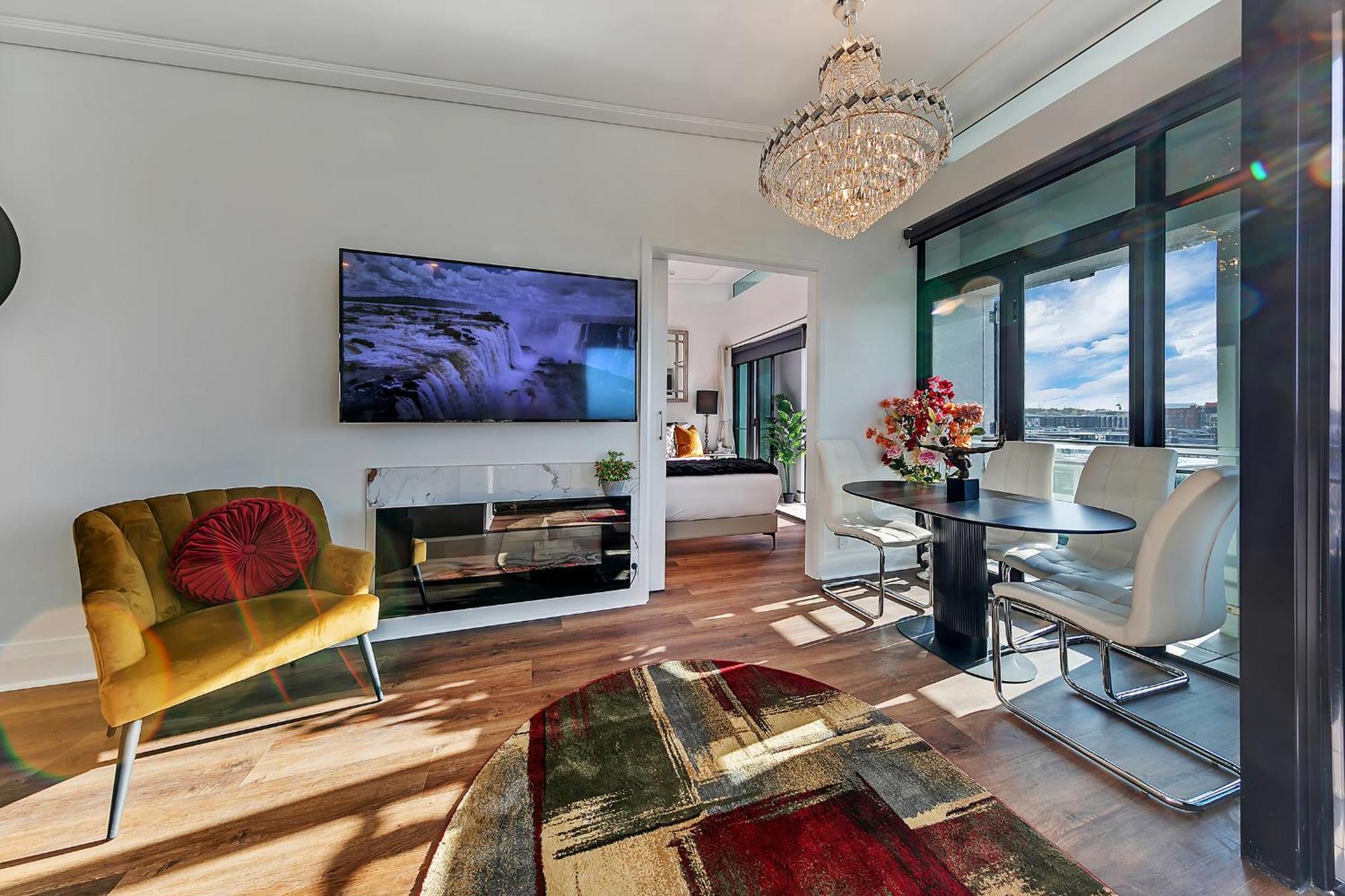 Penthouse Crown Apartment Оукланд Екстериор снимка